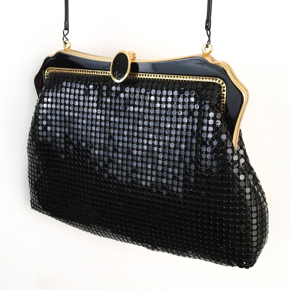 Vintage 90’s black chainmail purse metal frame